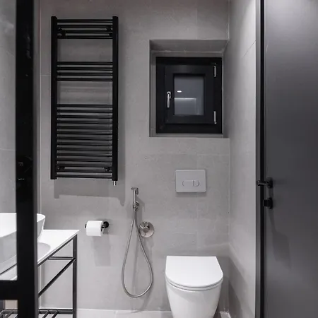 Liv 9 * Salonic