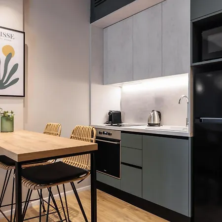 Apartament Liv 9 *