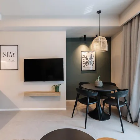 Apartament Liv 9 *