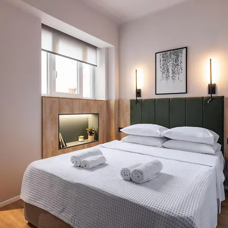 Apartament Liv 9 *
